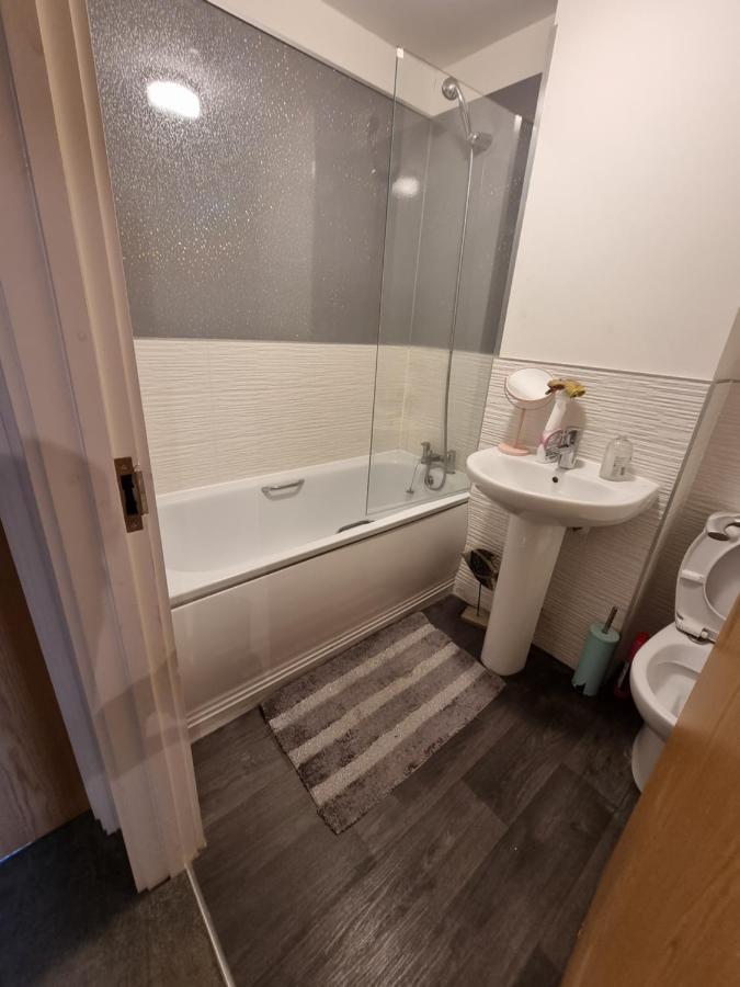 Kingsize Room Close To The A30 Camborne Pool Exterior photo