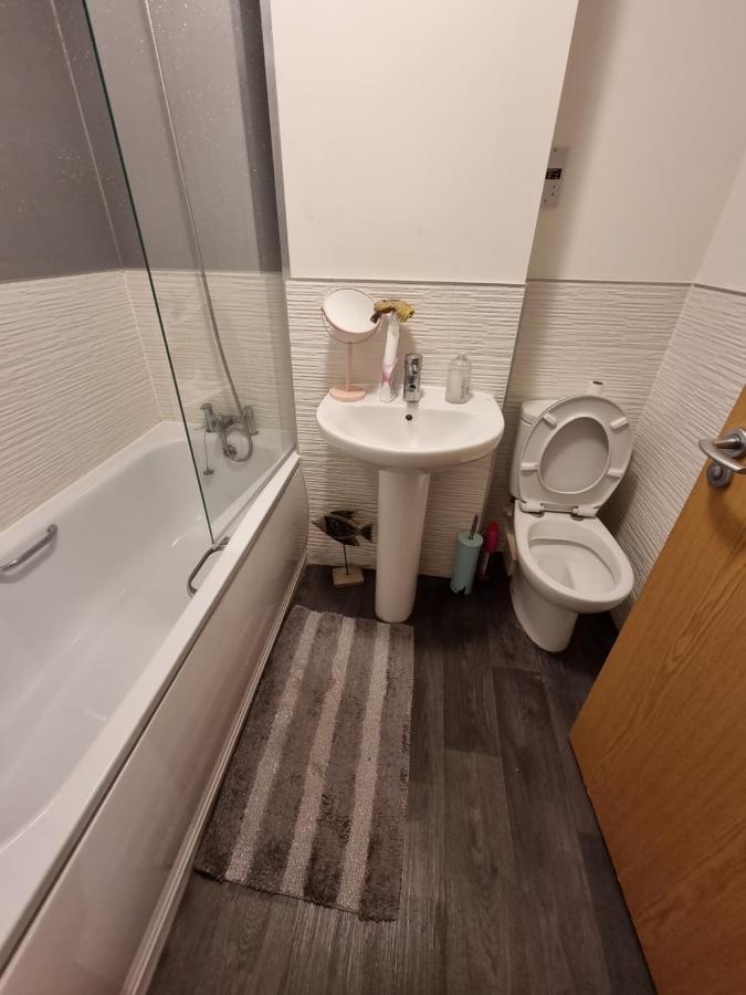 Kingsize Room Close To The A30 Camborne Pool Exterior photo